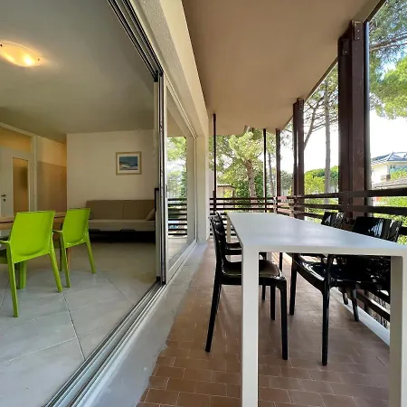 Prassitele Apartment