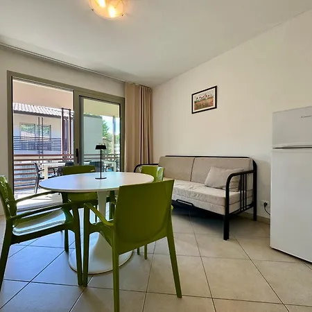 Apartment Prassitele